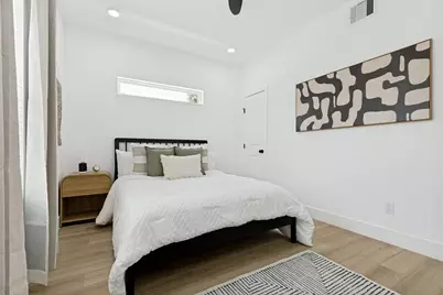 801 E 32nd 1/2 Street #A, Houston, TX 77022 - Photo 19