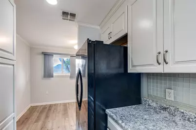 6310 Silver Chalice Drive, Houston, TX 77088 - Photo 9