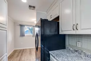 6310 Silver Chalice Dr, Houston, TX 77088 - Photo 9