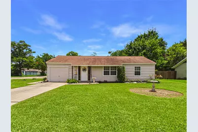 212 Elm Street, Lake Jackson, TX 77566 - Photo 1