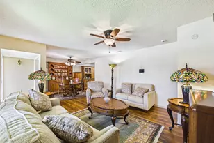 212 Elm St, Lake Jackson, TX 77566 - Photo 9