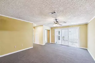 212 Elm St, Lake Jackson, TX 77566 - Photo 19
