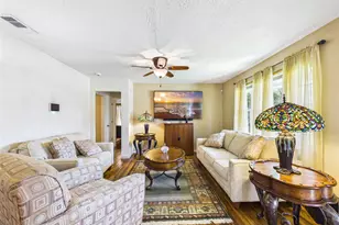 212 Elm St, Lake Jackson, TX 77566 - Photo 9
