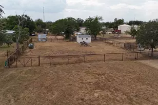307 5th St, Sutherland Springs, TX 78161 - Photo 7