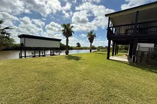 163 County Rd 299, Sargent, TX 77414 - Photo 9