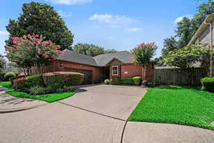 2926 Highland Lakes Dr, Missouri City, TX 77459 - Photo 1
