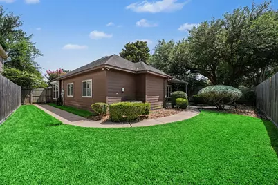 2926 Highland Lakes Drive, Missouri City, TX 77459 - Photo 25