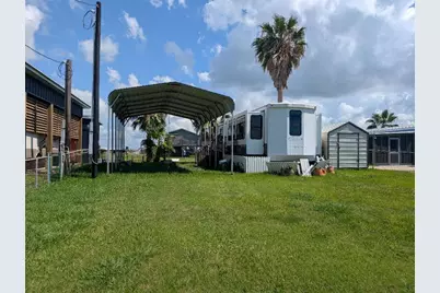 738 County Road 202, Sargent, TX 77414 - Photo 3