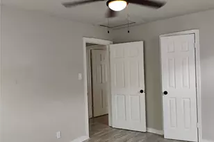 5954 Doolittle Blvd, Houston, TX 77033 - Photo 13