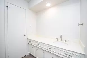 7815 Hummingbird St, Houston, TX 77071 - Photo 13