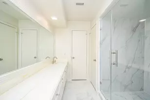 7815 Hummingbird St, Houston, TX 77071 - Photo 11