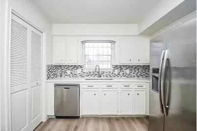 7815 Hummingbird Street, Houston, TX 77071 - Photo 5