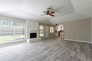 1304 Piney Woods Dr, Friendswood, TX 77546 - Photo 7