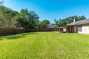 1304 Piney Woods Dr, Friendswood, TX 77546 - Photo 25
