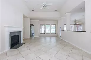 48 Pebble Beach Ct, Jersey Village, TX 77064 - Photo 3