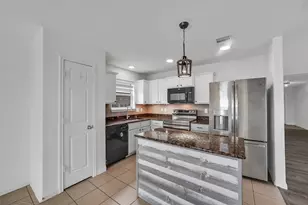 6623 Plum Springs Ln, Richmond, TX 77469 - Photo 5
