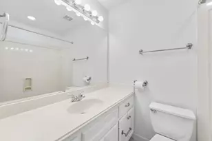 208 Hawthorne St, Houston, TX 77006 - Photo 5