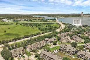 2607 Sailboat Dr, Nassau Bay, TX 77058 - Photo 3