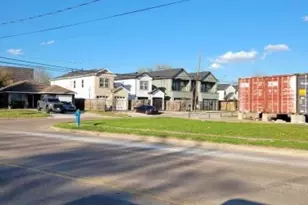 8013 N Main Street St, Houston, TX 77022 - Photo 3