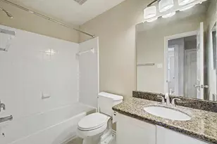 190 W Stedhill Loop, The Woodlands, TX 77384 - Photo 15