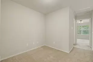 190 W Stedhill Loop, The Woodlands, TX 77384 - Photo 13