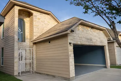 10904 Panther Court, Houston, TX 77099 - Photo 5