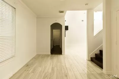 10904 Panther Court, Houston, TX 77099 - Photo 9