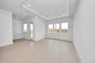 3003A Ventas Dr, Houston, TX 77047 - Photo 11