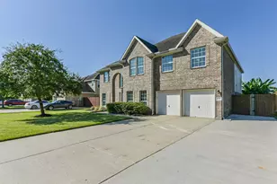 9719 Wincrest Dr, Mont Belvieu, TX 77523 - Photo 5