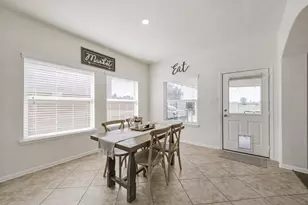 9719 Wincrest Dr, Mont Belvieu, TX 77523 - Photo 15