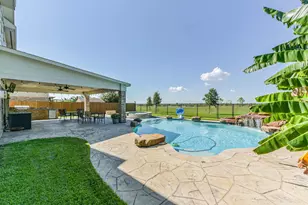 9719 Wincrest Dr, Mont Belvieu, TX 77523 - Photo 1