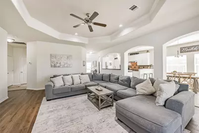 9719 Wincrest Drive, Mont Belvieu, TX 77523 - Photo 9