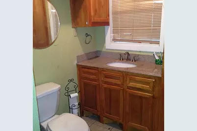 7626 Avenue H, Houston, TX 77012 - Photo 11