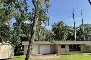 3515 Elm Dr, Dickinson, TX 77539 - Photo 1