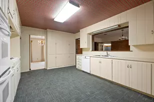 303 S Jackson St, Alvin, TX 77511 - Photo 7