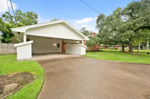 303 S Jackson St, Alvin, TX 77511 - Photo 25