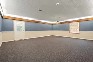 303 S Jackson St, Alvin, TX 77511 - Photo 19