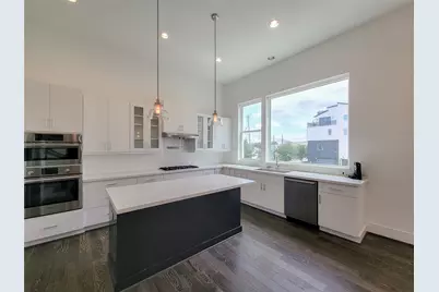 9 N St Charles Street #B, Houston, TX 77003 - Photo 15