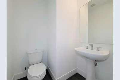 9 N St Charles Street #B, Houston, TX 77003 - Photo 19