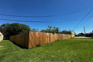 516 Cedar Bayou Rd, Baytown, TX 77520 - Photo 19