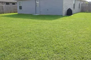 9018 Burnet Bay Ct, Baytown, TX 77521 - Photo 19