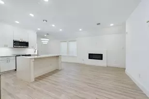 5206 Gold St, Houston, TX 77026 - Photo 7