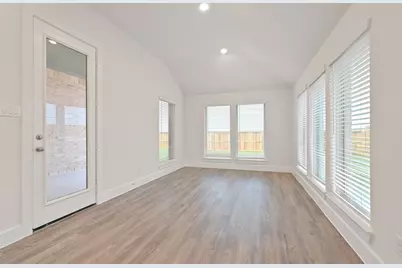 1541 Apache Heights Drive, Dayton, TX 77535 - Photo 13