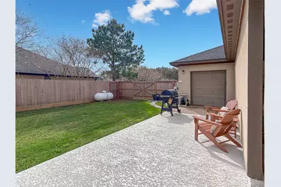 626 Sunset Trail, Angleton, TX 77515 - Photo 35