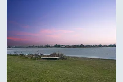 626 Sunset Trail, Angleton, TX 77515 - Photo 3