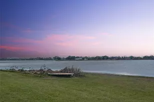 626 Sunset Trail, Angleton, TX 77515 - Photo 3