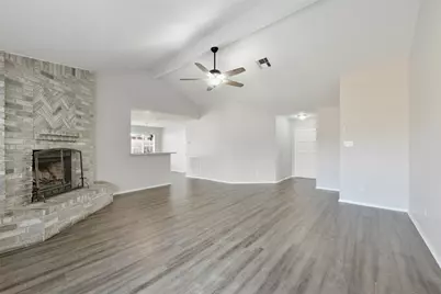 2822 Forest Point Drive, League City, TX 77573 - Photo 5