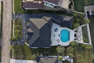 1907 Ray Shell Ct, Seabrook, TX 77586 - Photo 9