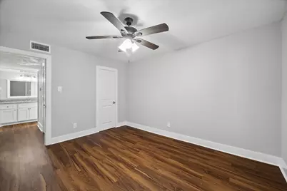 2790 W T C Jester Boulevard #75, Houston, TX 77018 - Photo 7