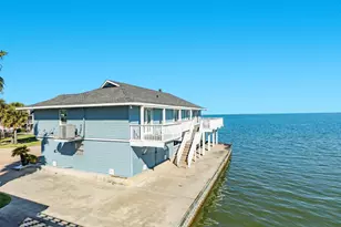 3910 & 3912 Bob Smith Rd, Jamaica Beach, TX 77554 - Photo 13